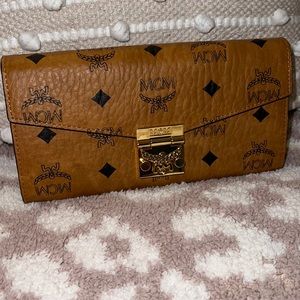 MCM wallet